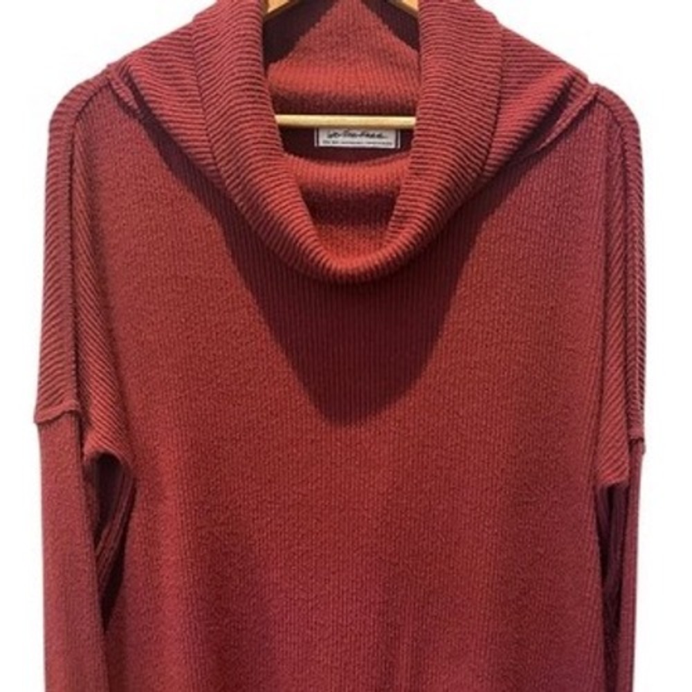 Free People Burgundy Red Waffle Knit Cowl Neck Oversized Tunic Size‎ XS